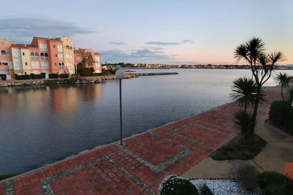 Bel Appartement Vue Sur Le Lac Marin Avec Piscine * Le Barcares
